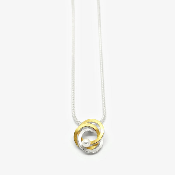 ENTWINED PENDANT + PEARL