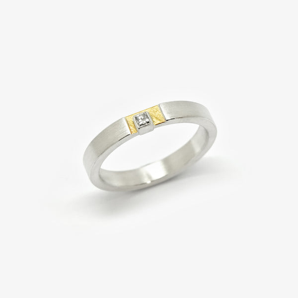 PRINCESS RING
