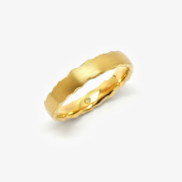 TREASURE EDGED WEDDING RING - YELLOW