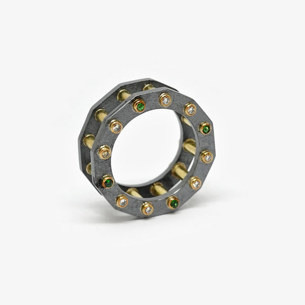 TSAVORITE WHEEL RING
