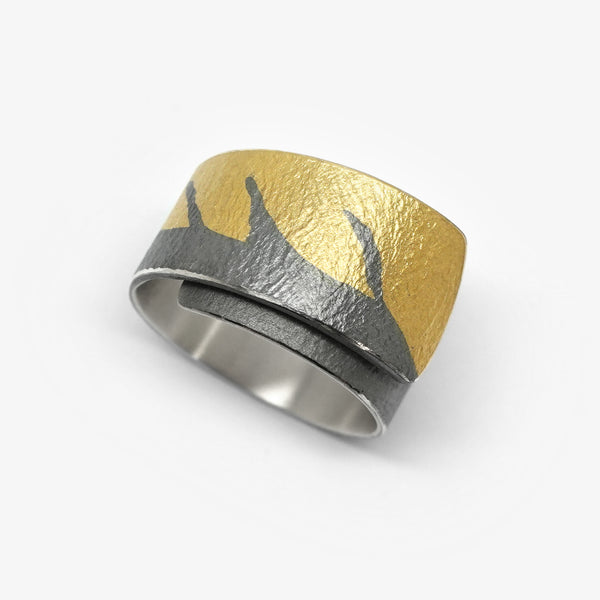 GOLD WAVE RING