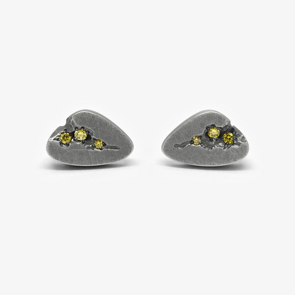 GEODE STUDS - PEBBLE - 6 YELLOW DIAMONDS