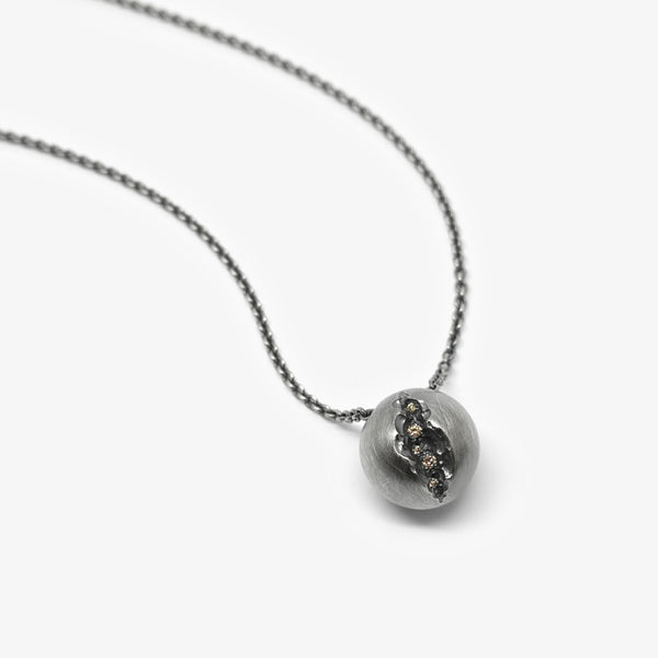 GEODE PENDANT - BALL + 5 DIAMONDS