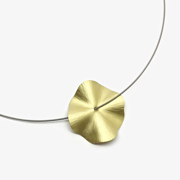 FLOWER DISC NECKLACE - GREEN GOLD + GREY GOLD COIL