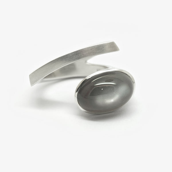 LAGUNA OVAL - SILVER + GREY MOONSTONE