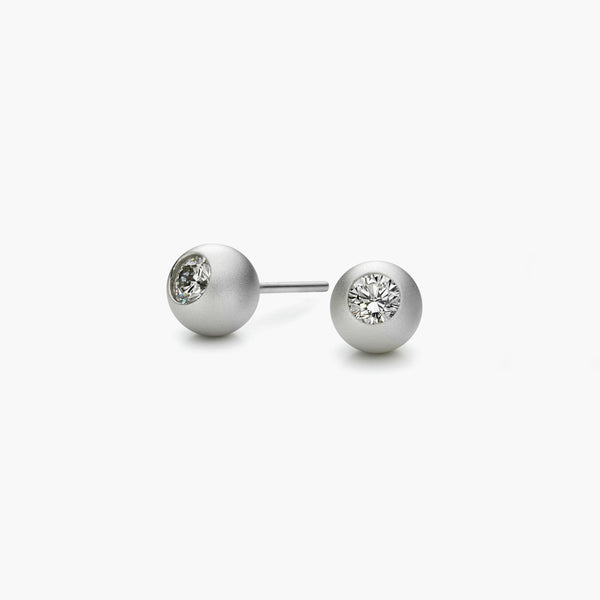 EAR SPHERE - 4MM PLATINUM + DIAMONDS