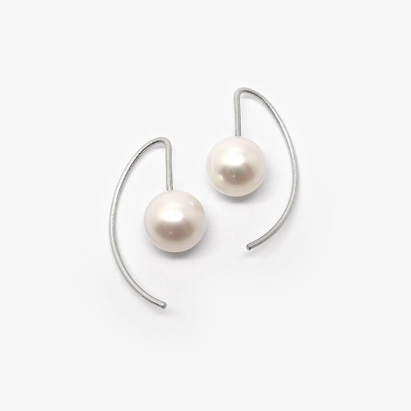 PEARL DROP EARRINGS - PLATINUM