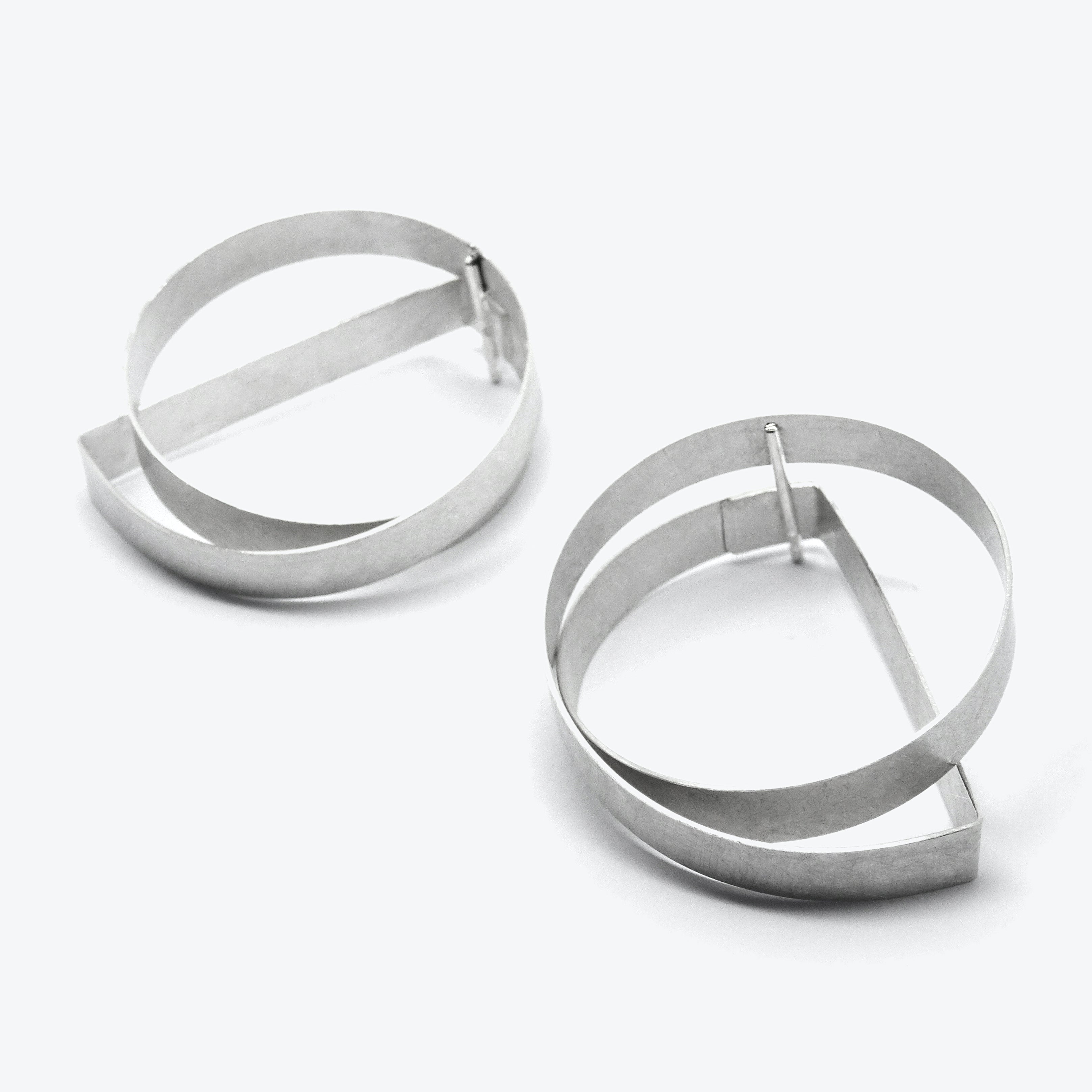 RIBBON EARRINGS - HALF ROUND