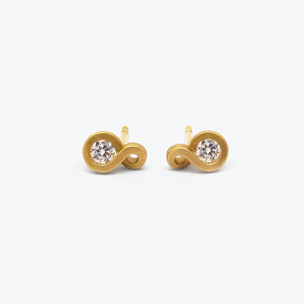 ENDLESS STUDS - YELLOW GOLD + DIAMONDS
