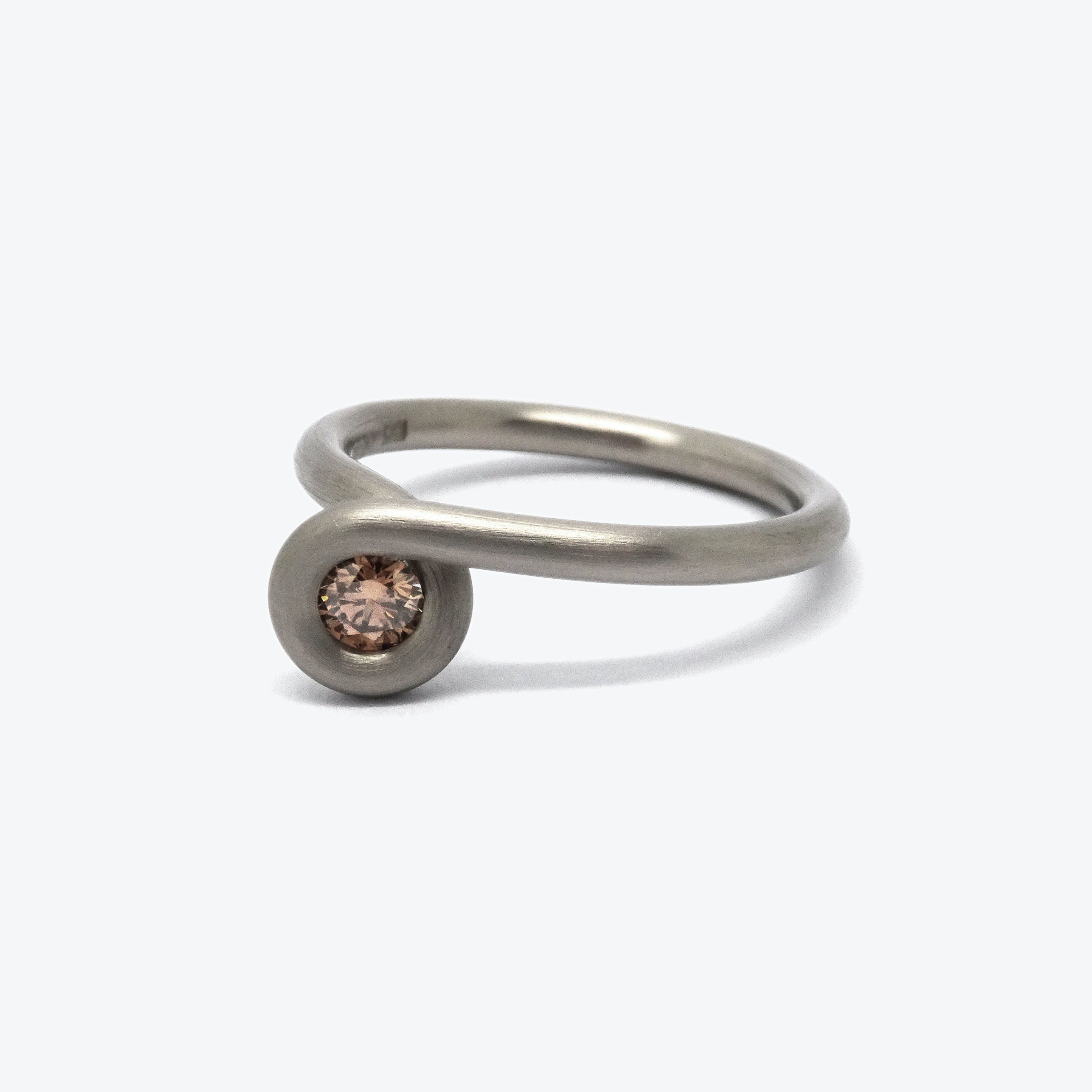 DIAMOND KNOT RING #33S - GREY