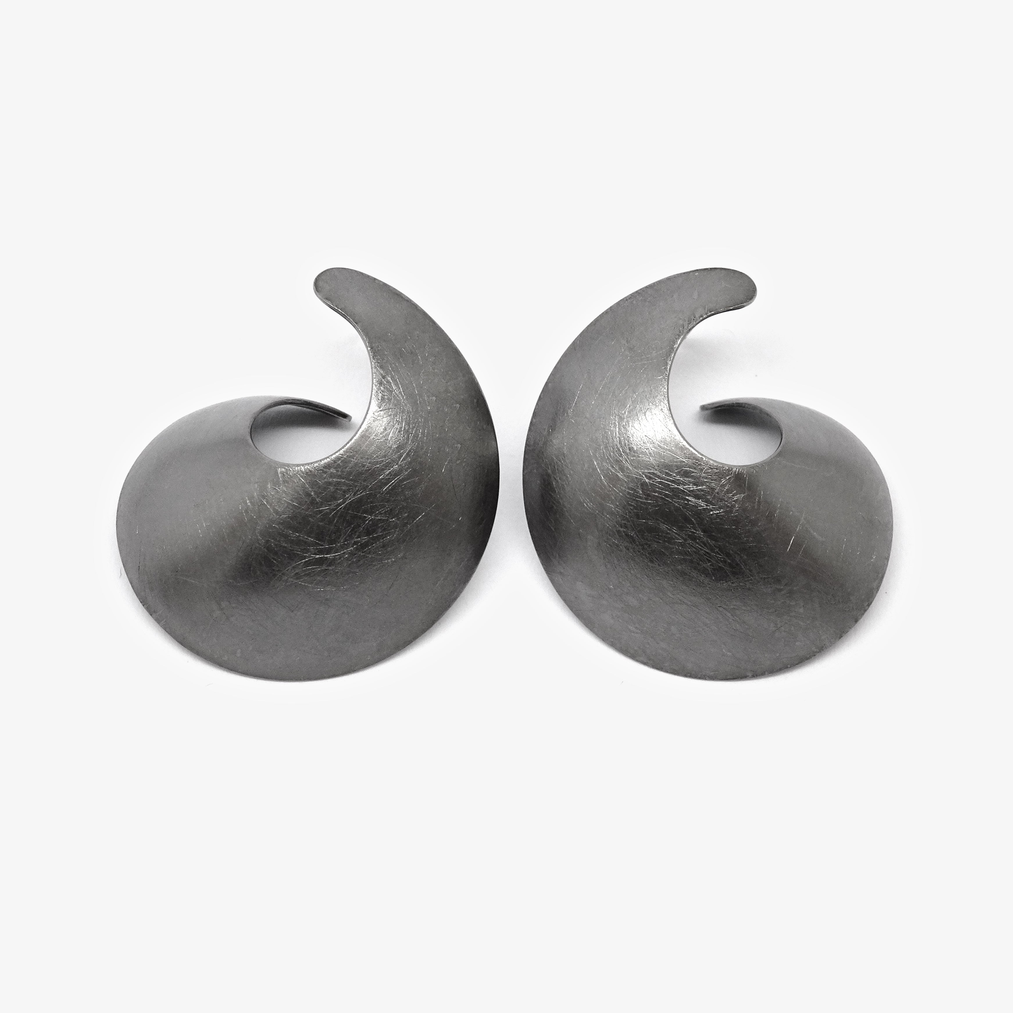 LARGE LUNA STUDS - OXI