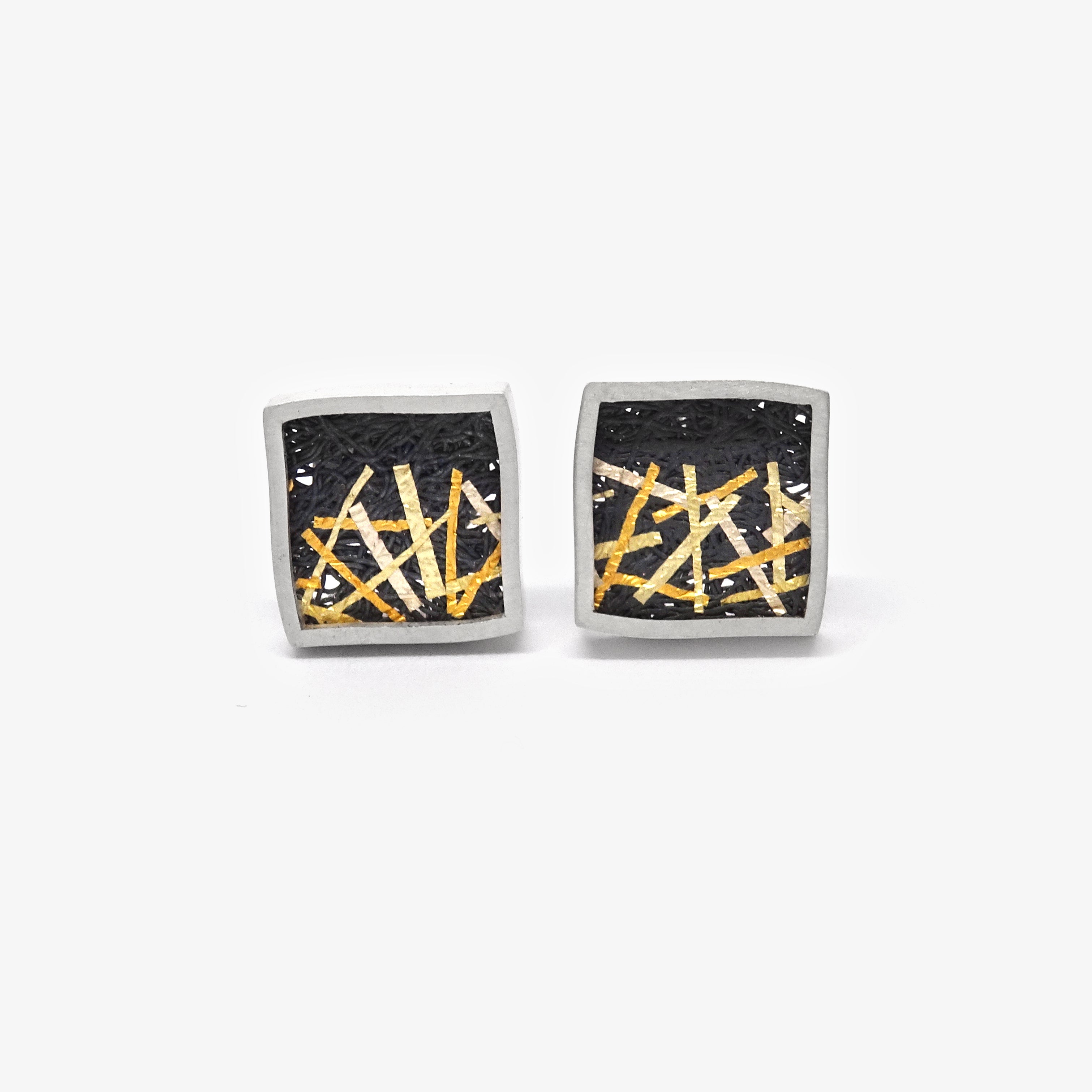 MIKADO STUDS