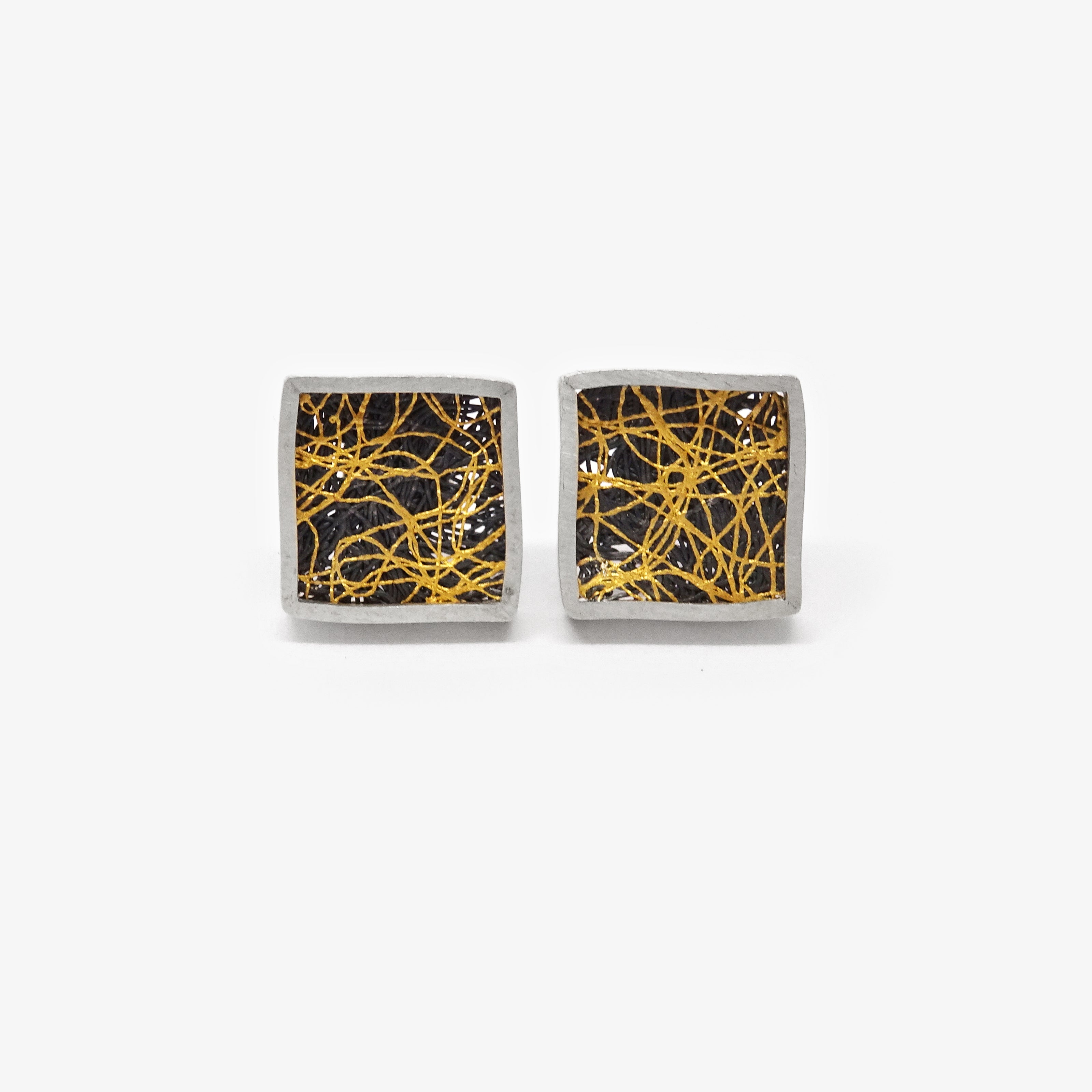 STUDS - GOLD WOOL