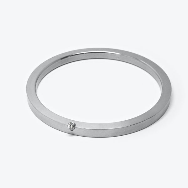 FINE BANGLE + DIAMOND - CORNER