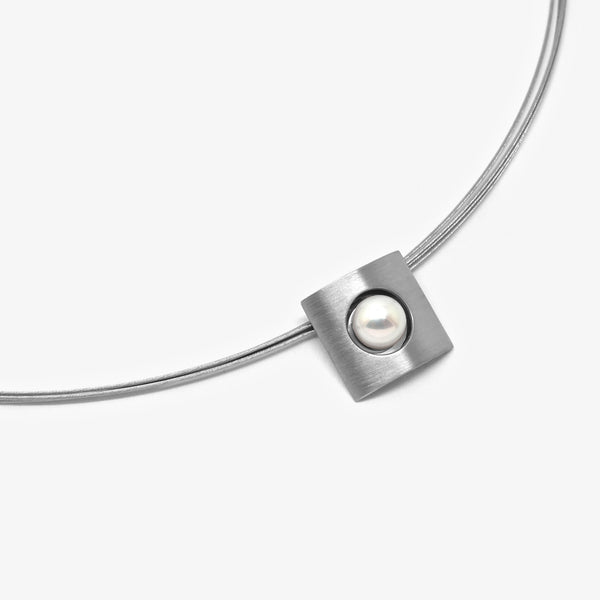 EST PENDANT - PEARL - SQUARE