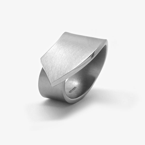 WAVE RING