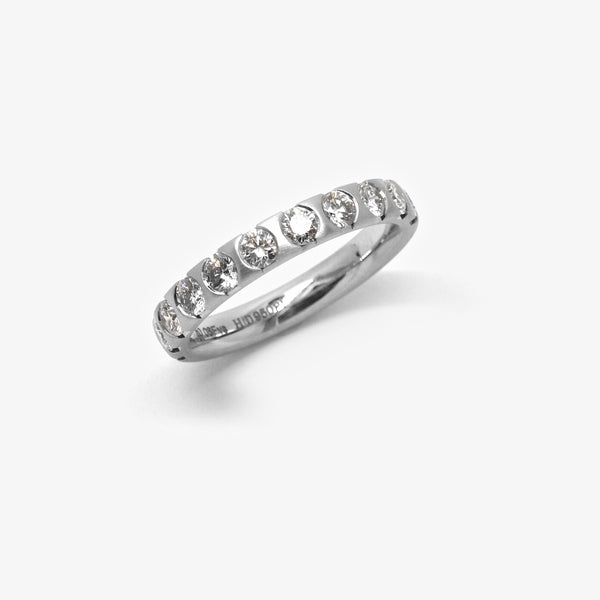 MEMORY ETERNITY WEDDING RING - PLATINUM - 3.2 OVAL + 11 DIAMONDS