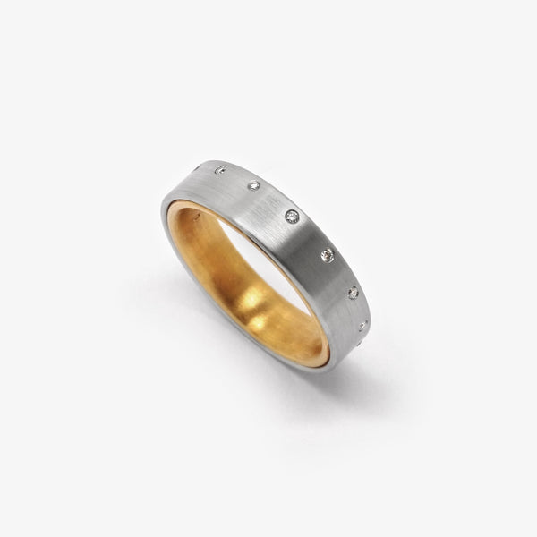 UNISONO WEDDING ETERNITY RING