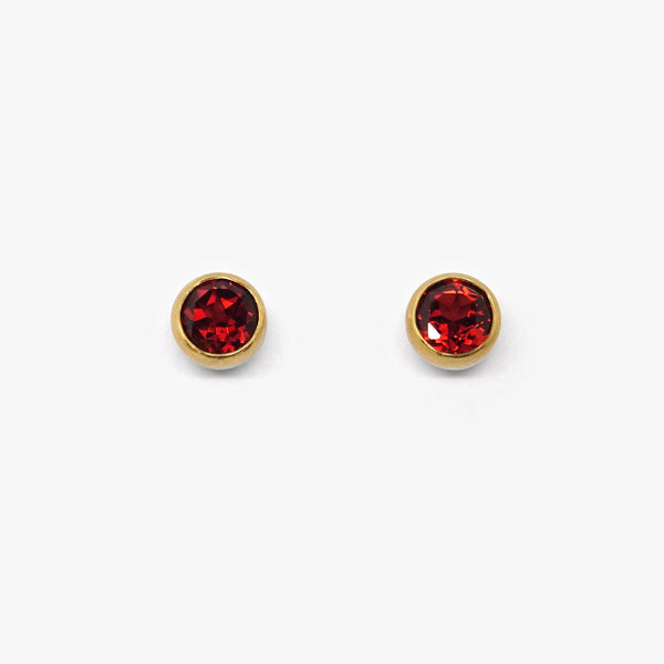 CUP STUDS - GARNET