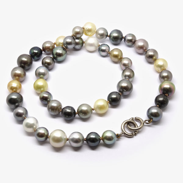 ROUND SOUTH SEA TAHITI PEARL NECKLACE