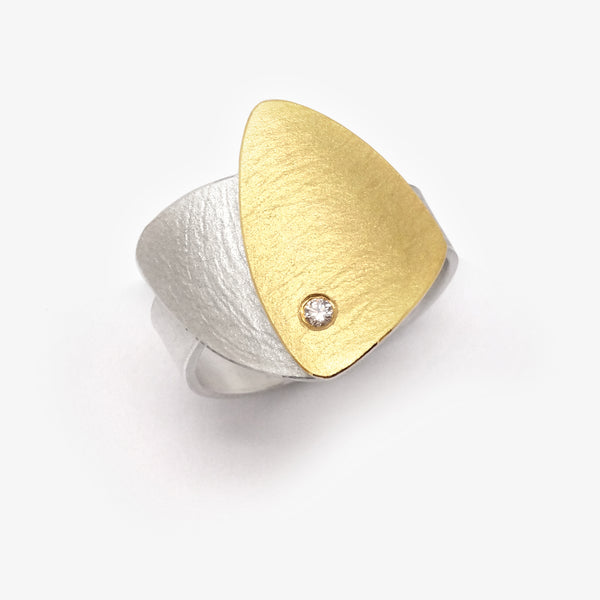 PEBBLES RING + DIAMOND