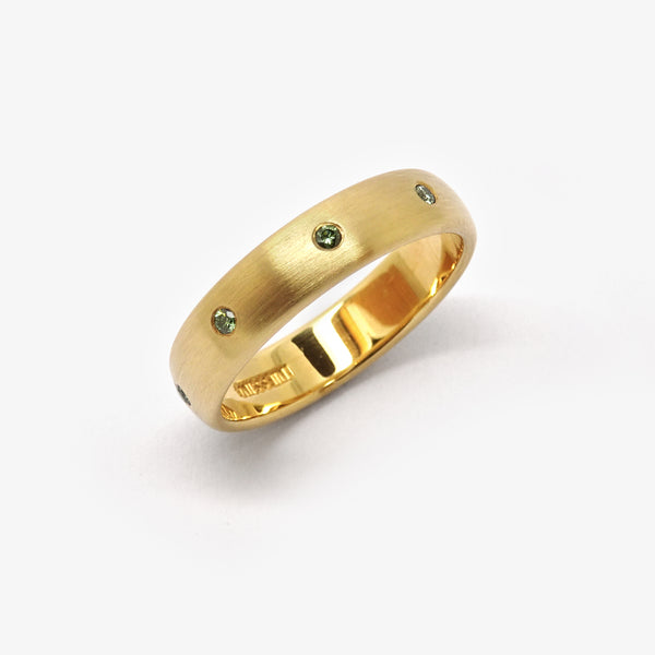 CLASSIC WEDDING RING + GREEN DIAMONDS