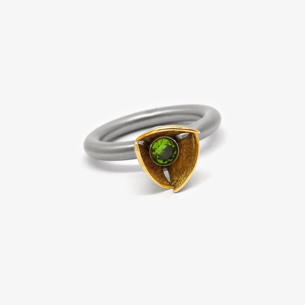 SWIVEL - GOLD MAGNOLIA