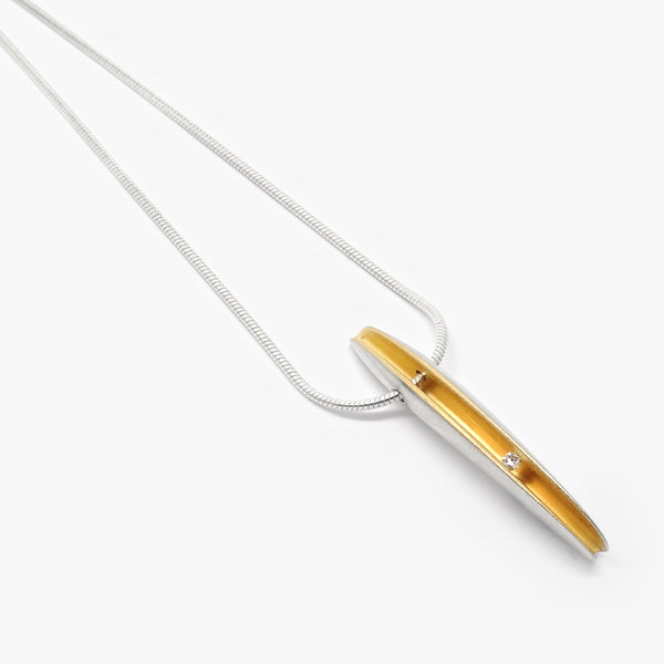 LONG SHELL PENDANT