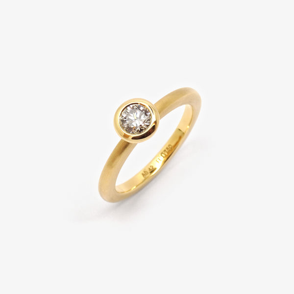 CASSANDRA ENGAGEMENT RING - YELLOW GOLD + 0.42 DIAMOND