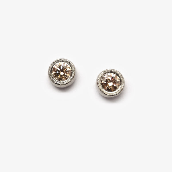 DIAMOND STUDS - 0.15CT CINNAMON
