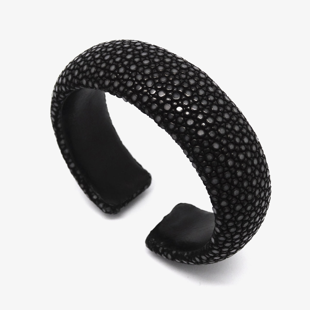 Stingray cuff top bracelet