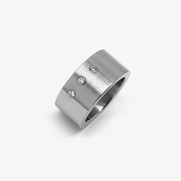 WIDE RING + 3 DIAMONDS - HORIZONTAL