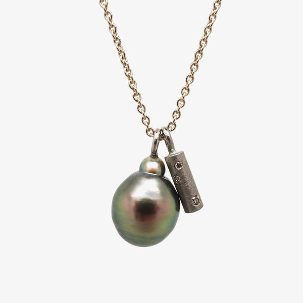 GREY GOLD TAHITI CHARM PENDANT