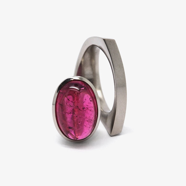 LAGUNA OVAL - PINK TOURMALINE