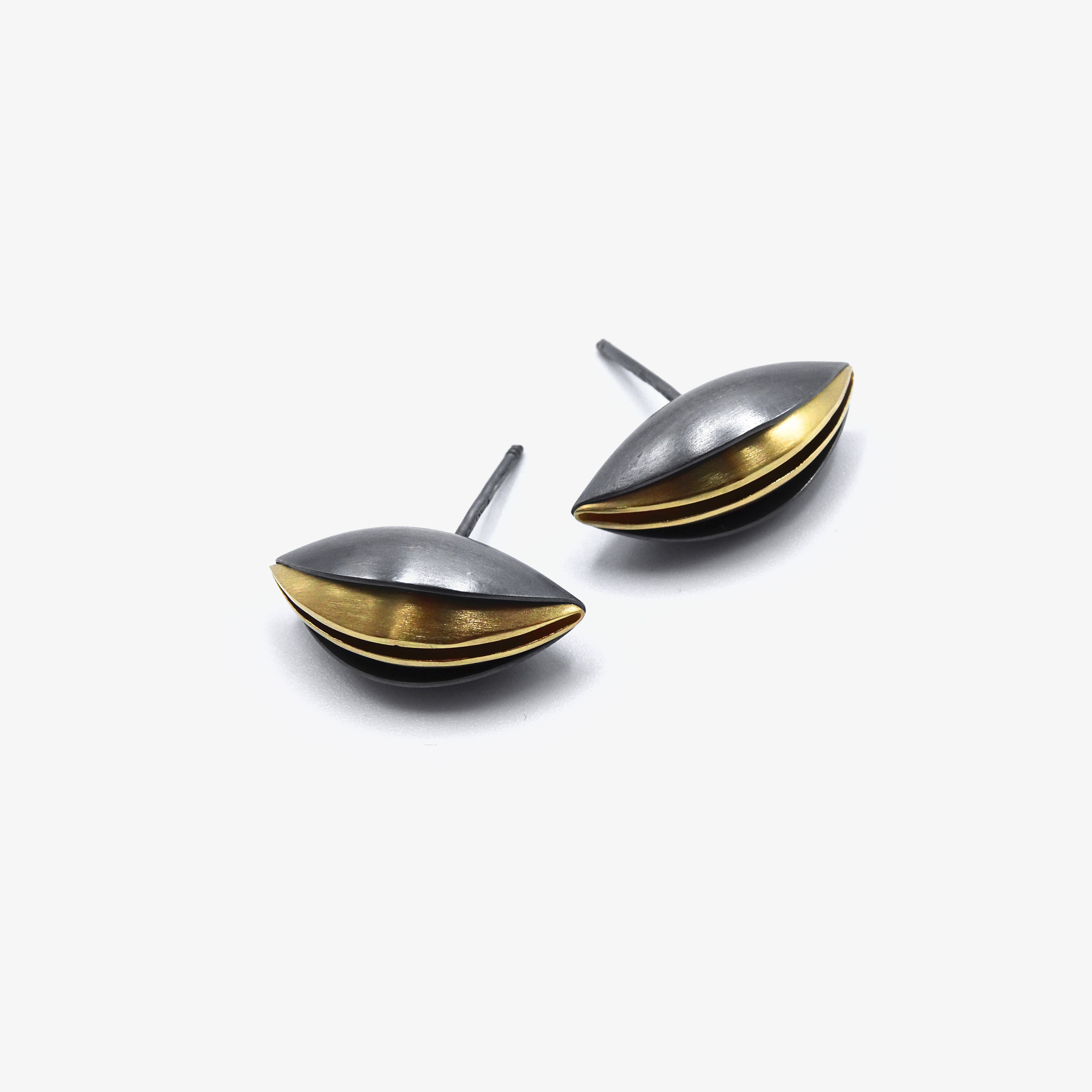 COMBI SHELL STUDS