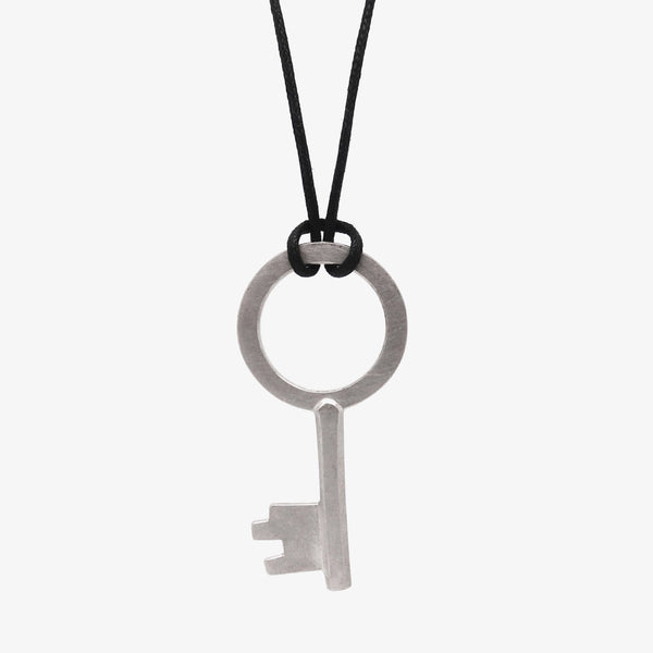MEDIUM SILVER KEY PENDANT