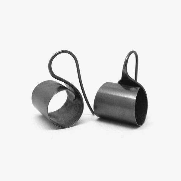 OLOR EARRINGS - BLACK
