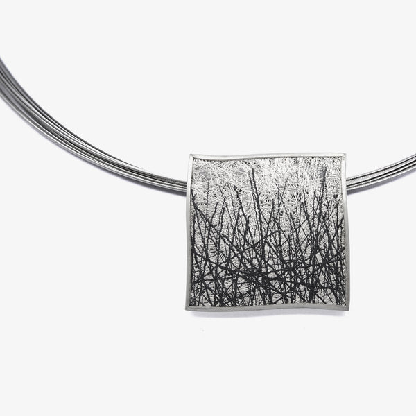 LARGE SQUARE PENDANT - BLACK STRAW