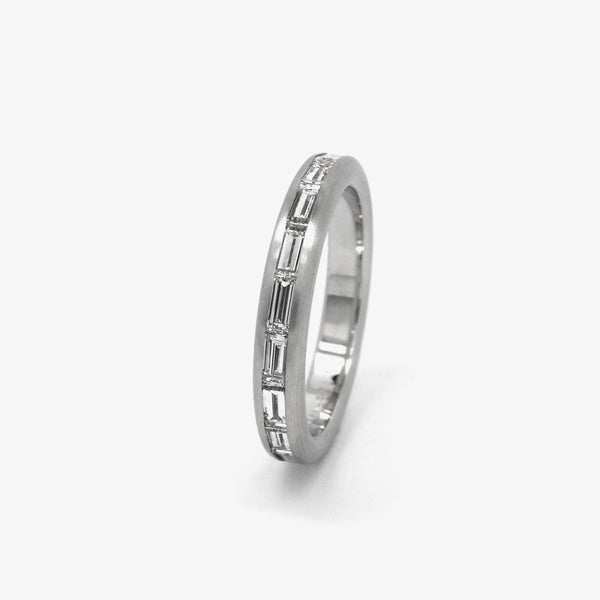 FAVORITA ETERNITY RING - PLATINUM + BAGUETTE DIAMONDS