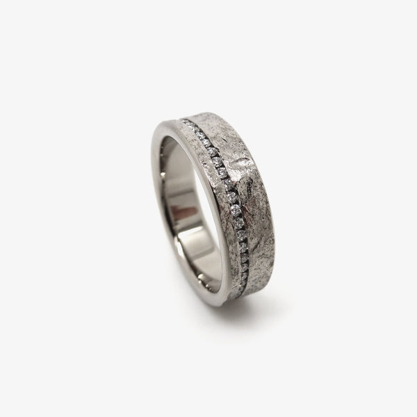 ROCK ETERNITY RING - GREY GOLD