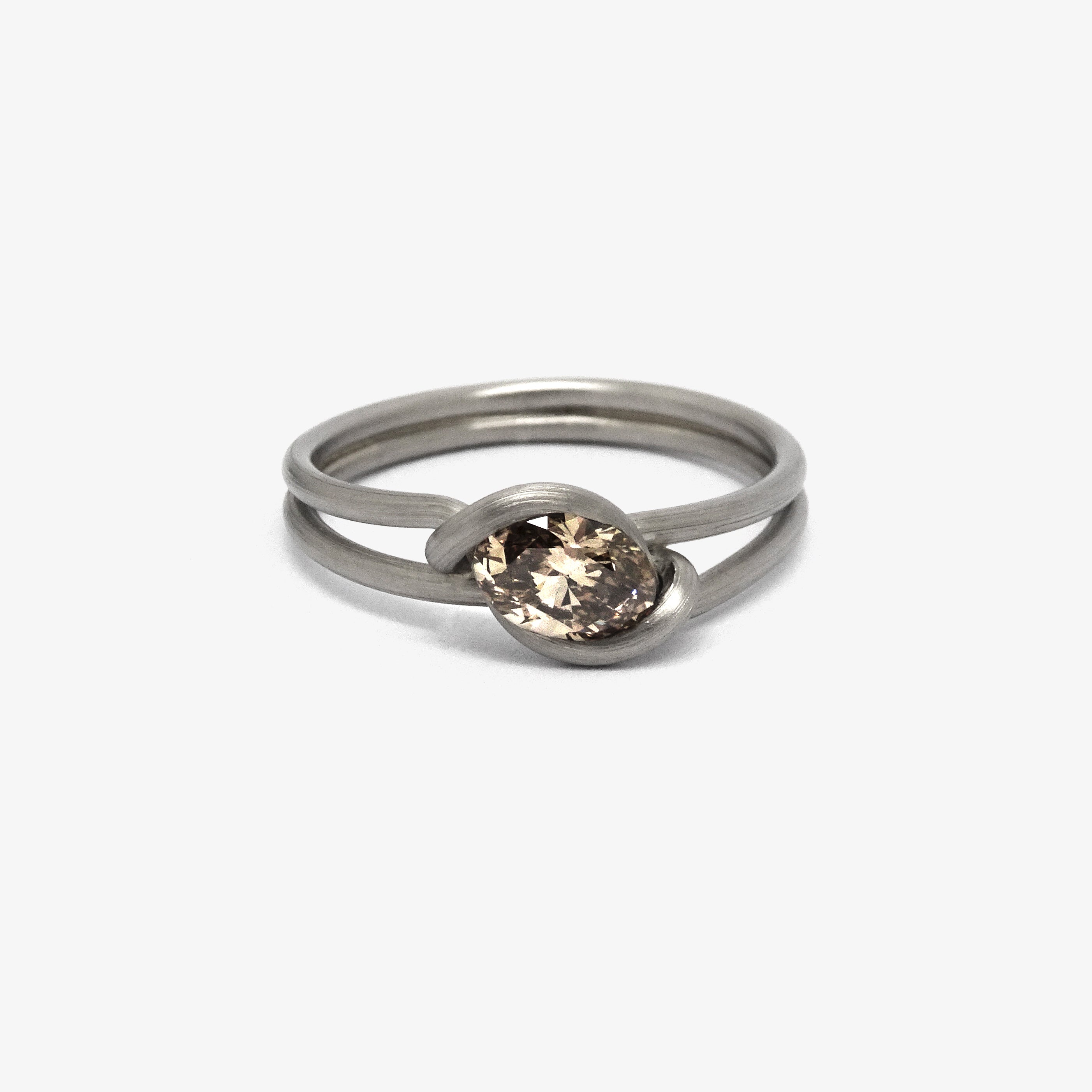 DOUBLE KNOT RING -GREY #35 - 0.50CT