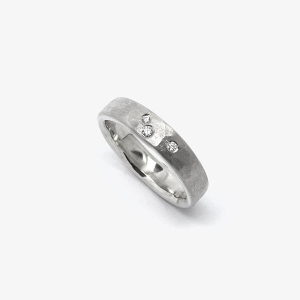 MILKYWAY RING + 3 DIAMONDS