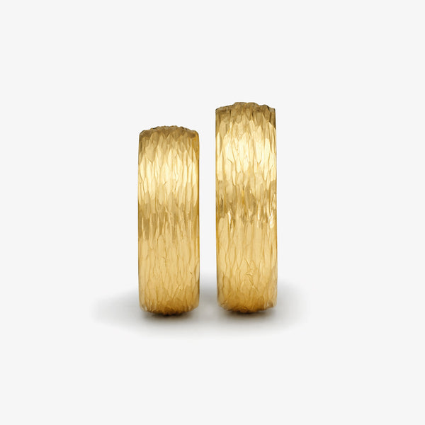 HAMMERBLOW LINEA WEDDING RING - 6MM - YELLOW GOLD - LENGTHWISE