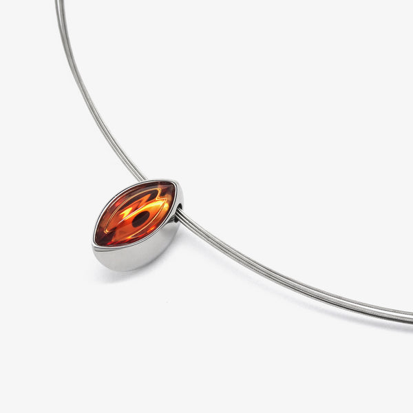 ORANGE MANTIS PENDANT